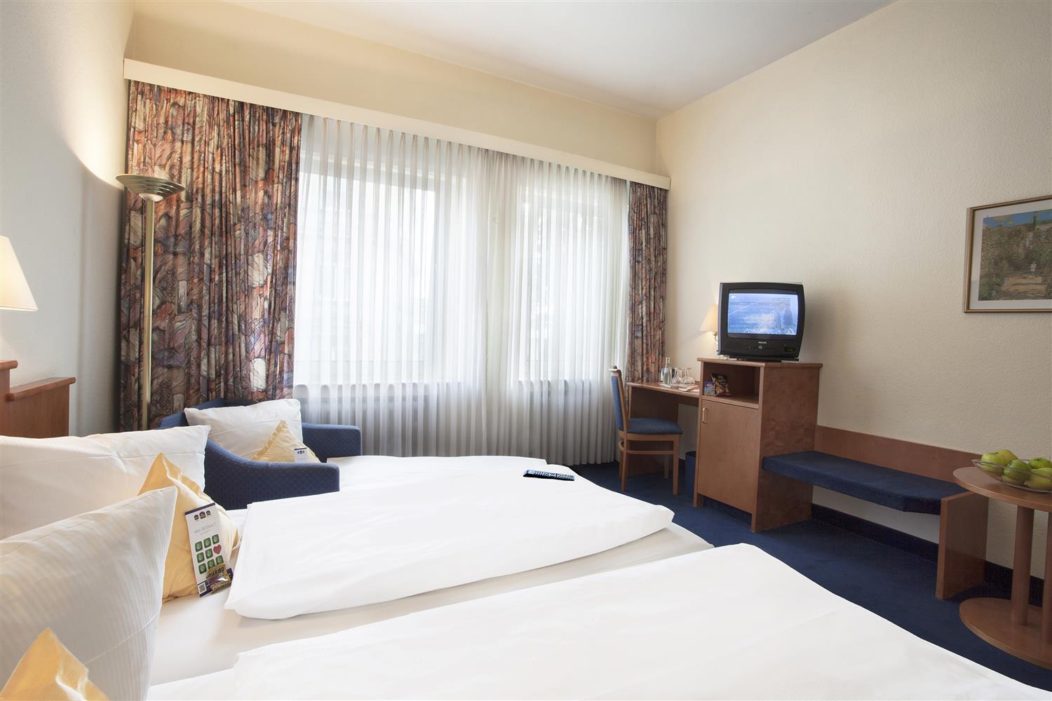 Sure Hotel By Best Western Ambassador Duesseldorf Düsseldorf Dış mekan fotoğraf