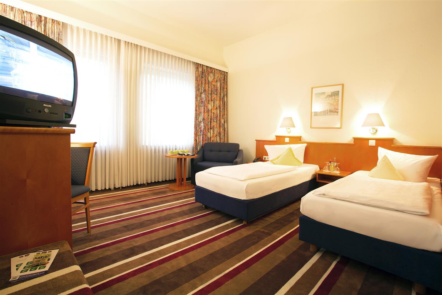 Sure Hotel By Best Western Ambassador Duesseldorf Düsseldorf Dış mekan fotoğraf